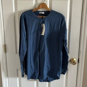 NWT Kleigou Navy Blue Long Sleeve Zippered Sleeve Pocket Size Large